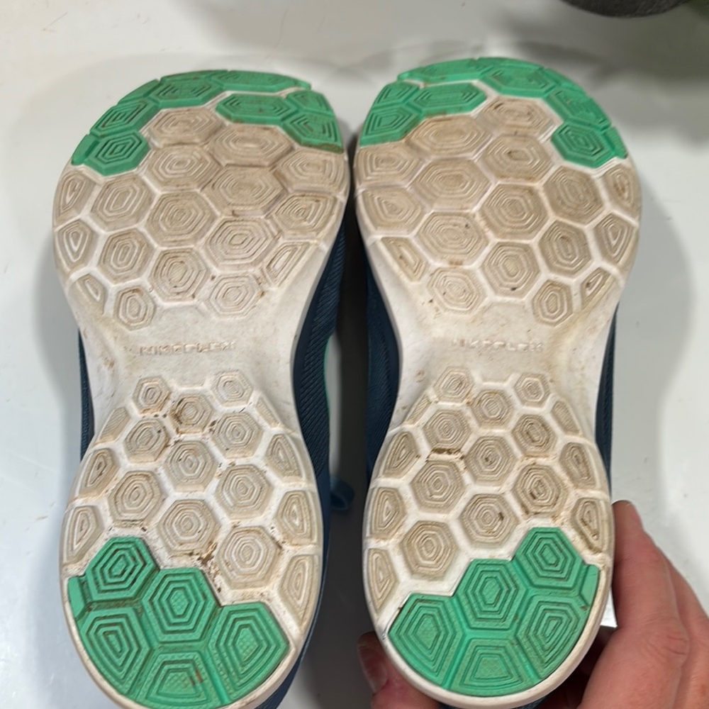 Nike Women's Light Blue and Mint Athletic Sneakers - Picture 7 of 8